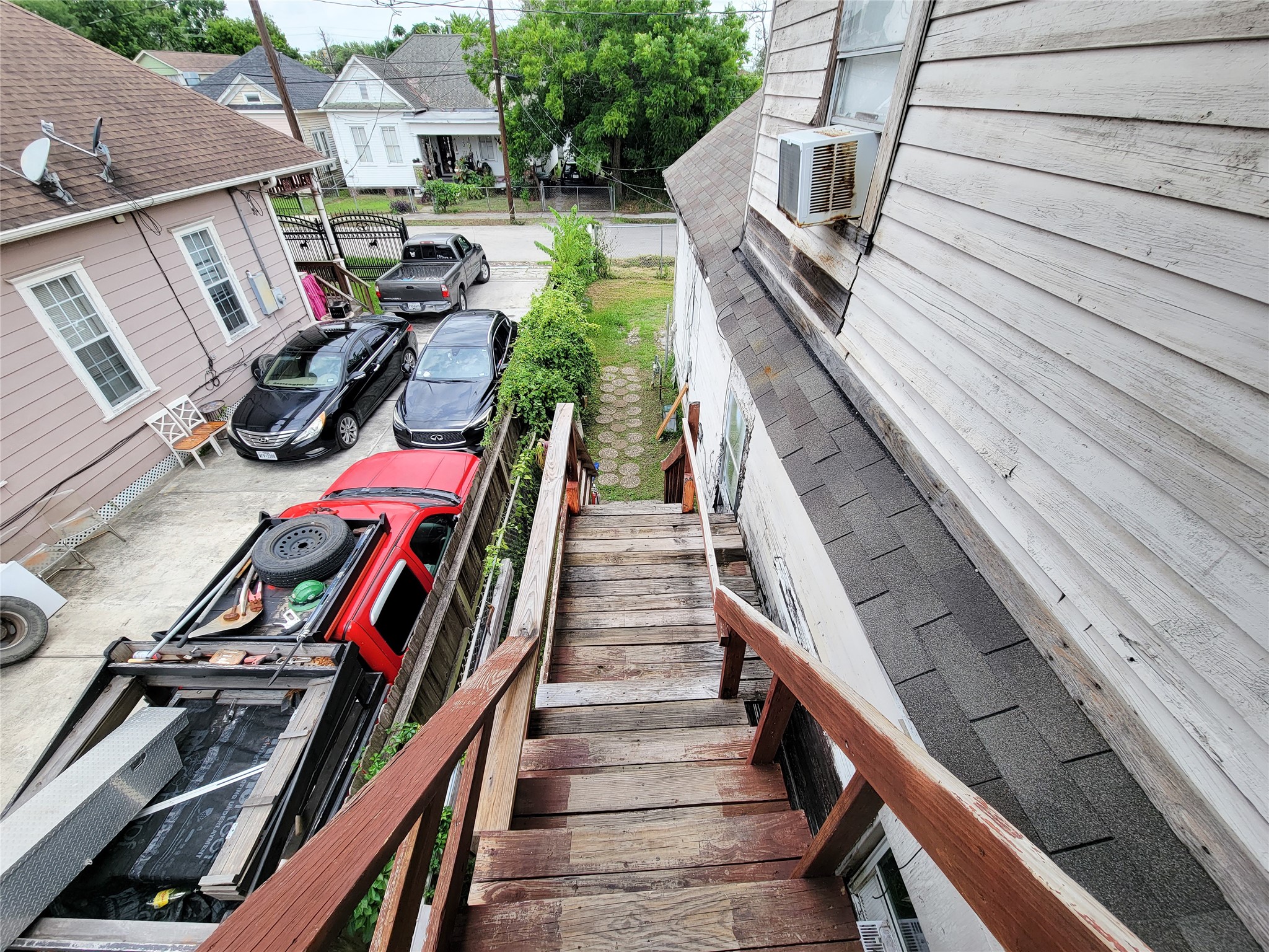 418 Bishop Street Houston, TX 77009 - Photo 26 of 32 a view of buildings
