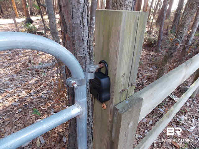 9094 Bay Road Magnolia Springs, AL 36555 - Photo 17 of 27 Lockbox location