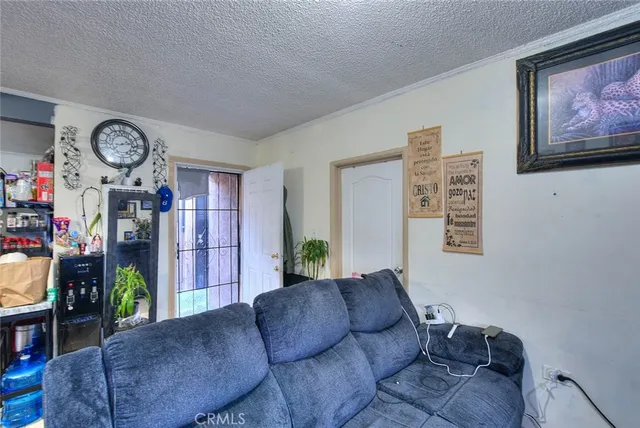 $1,100,000 | 10606-10608 Avalon Boulevard, Los Angeles, CA 90003