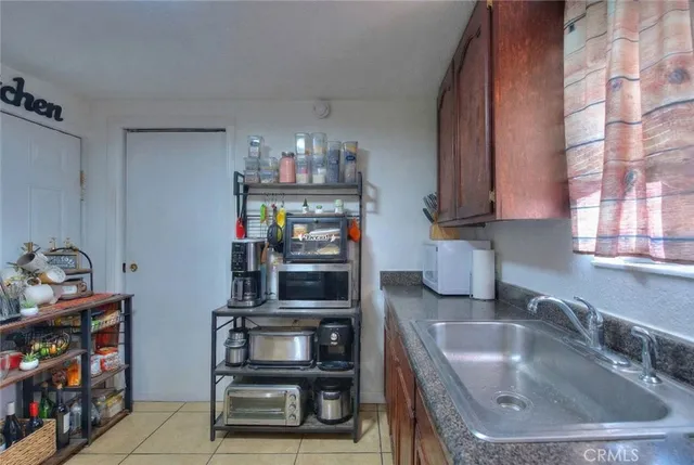 $1,100,000 | 10606-10608 Avalon Boulevard, Los Angeles, CA 90003