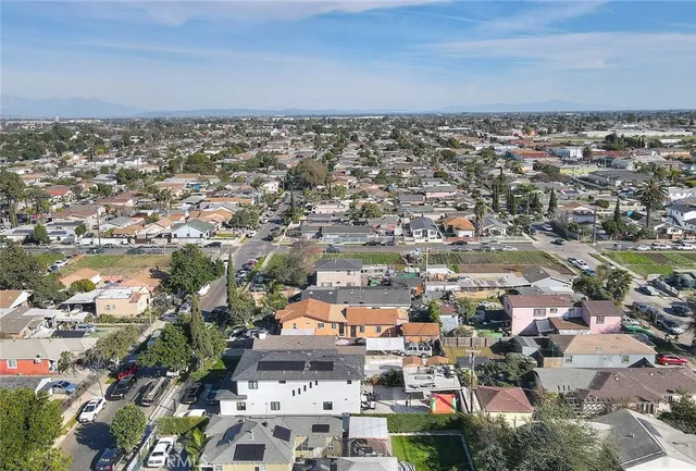 $1,100,000 | 10606-10608 Avalon Boulevard, Los Angeles, CA 90003