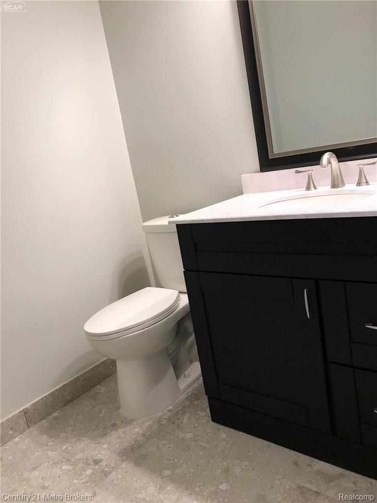 6179 Johnson Road Flushing, MI 48433 - Photo 34 of 39 30068696_33.jpg