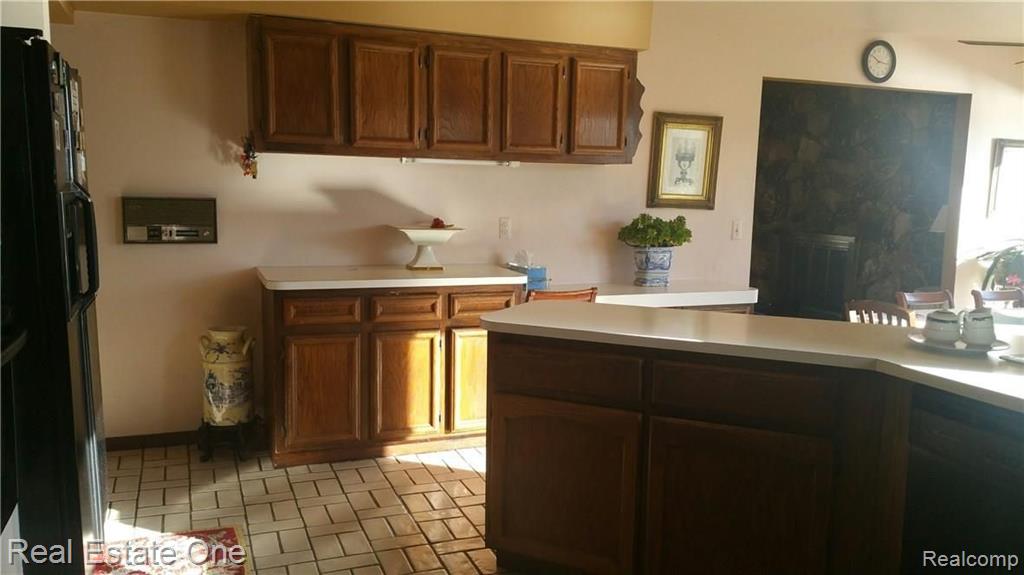 1836 North Adams Road Rochester Hills, MI 48306 - Photo 15 of 33