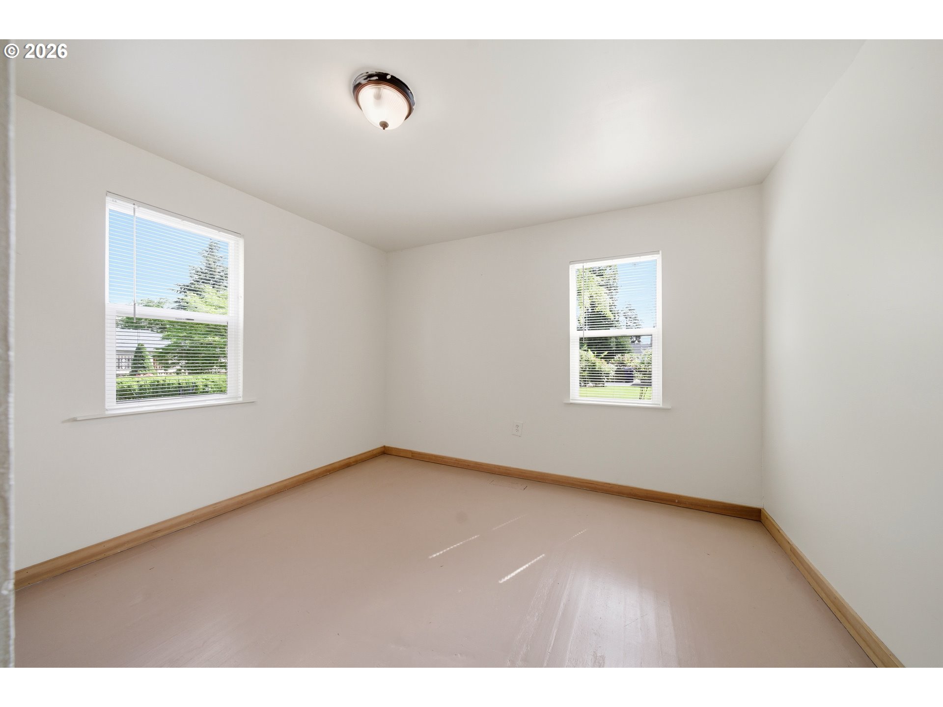 6016 Northeast Alberta Street Portland, OR 97218 - Photo 20 of 32