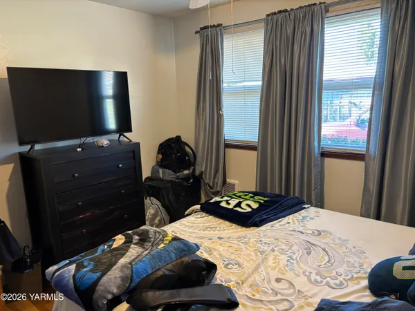 $399,000 | 806-808 South 35th Avenue, Yakima, WA 98902