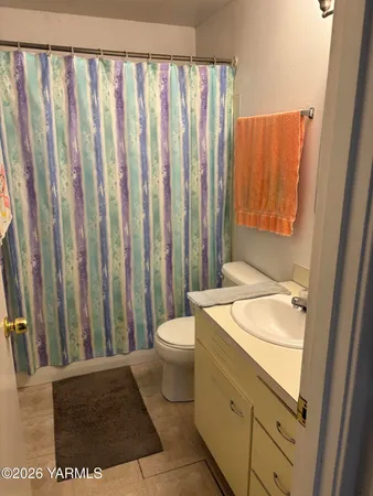 $399,000 | 806-808 South 35th Avenue, Yakima, WA 98902
