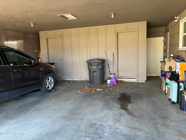 $399,000 | 806-808 South 35th Avenue, Yakima, WA 98902