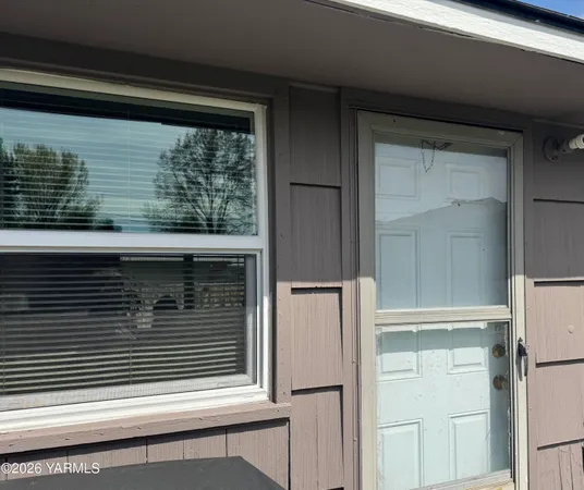 $399,000 | 806-808 South 35th Avenue, Yakima, WA 98902