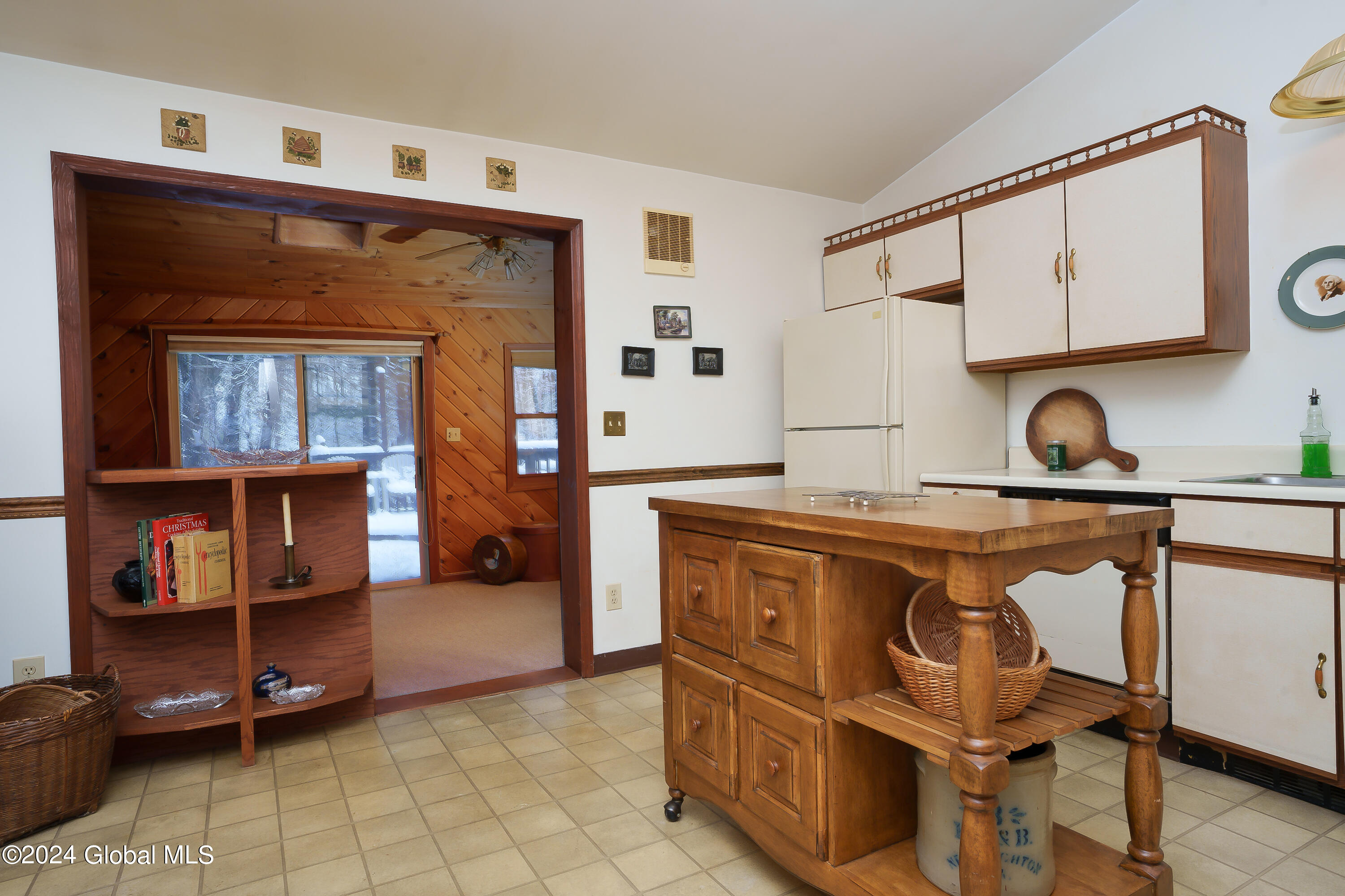35 Meadow Rue Place Malta, NY 12020 - Photo 14 of 31 Kitchen