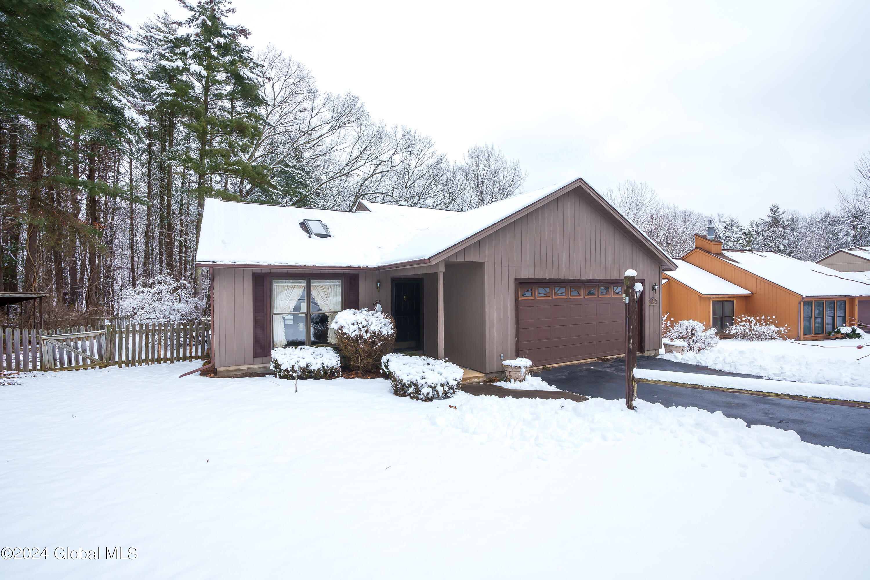 35 Meadow Rue Place Malta, NY 12020 - Photo 2 of 31 Front