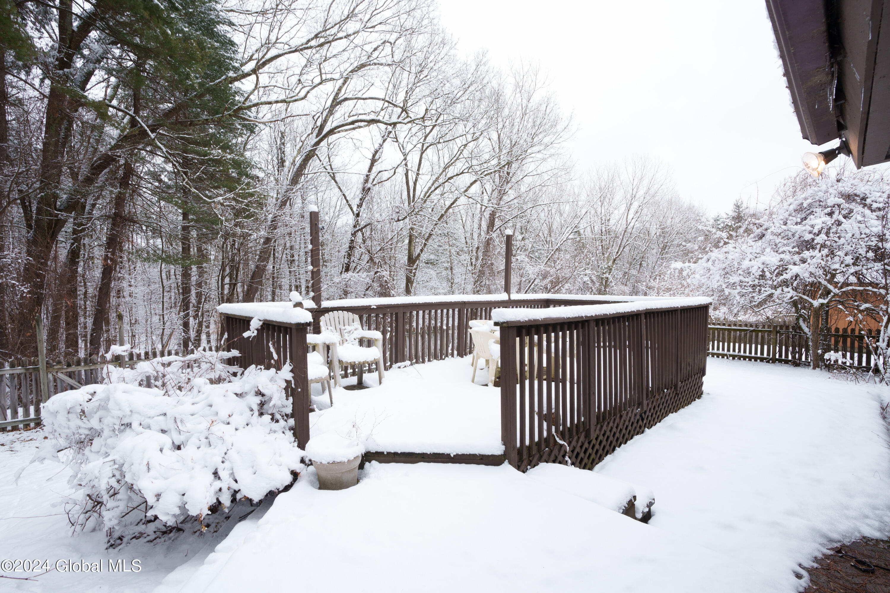 35 Meadow Rue Place Malta, NY 12020 - Photo 6 of 31 Deck