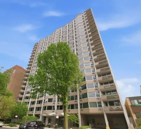 $229,999 | 555 West Cornelia Avenue, Unit 1308, Chicago, IL 60657