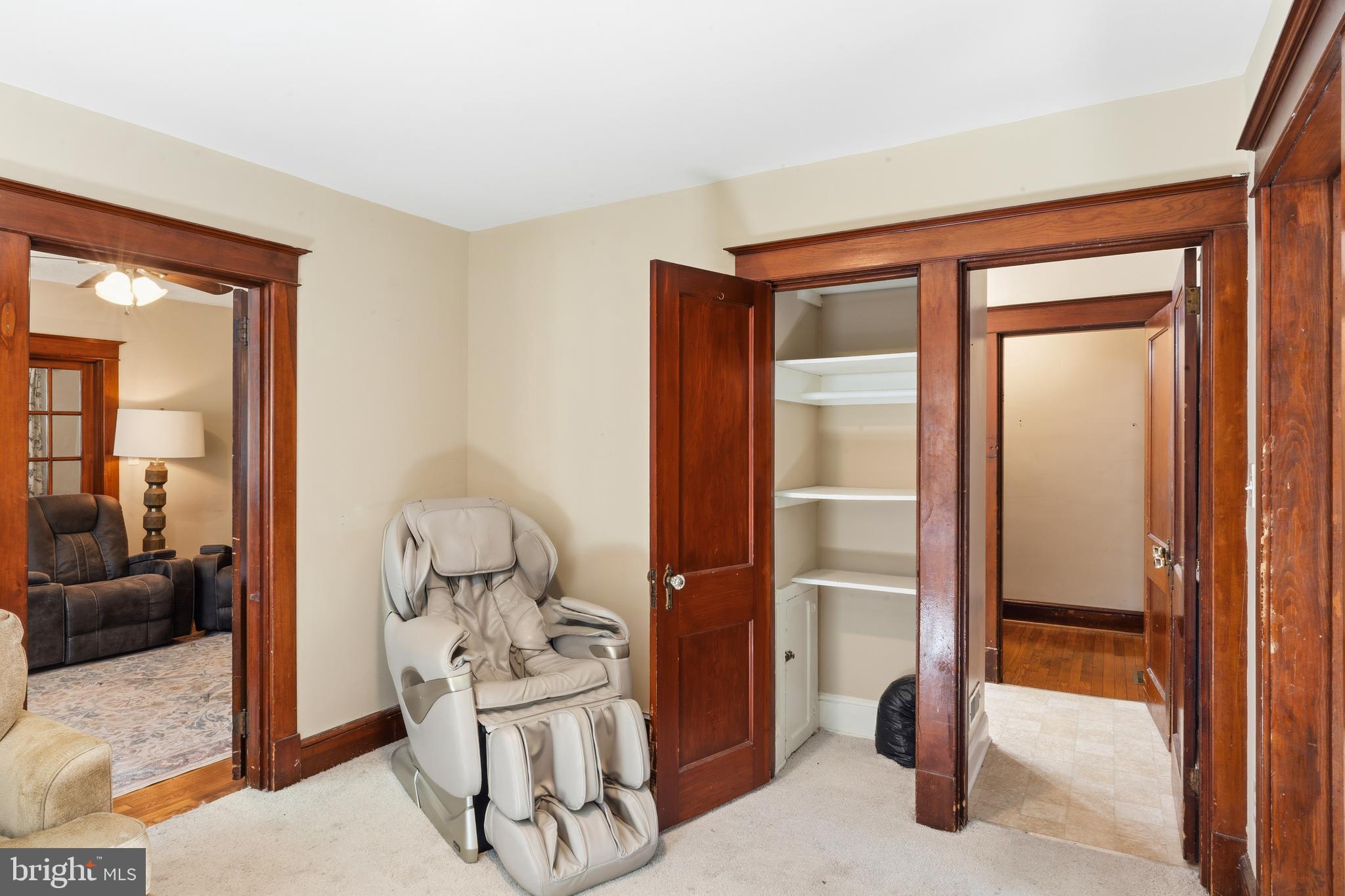 28733 Ridge Road Mount Airy, MD 21771 - Photo 29 of 97 Sitting Room