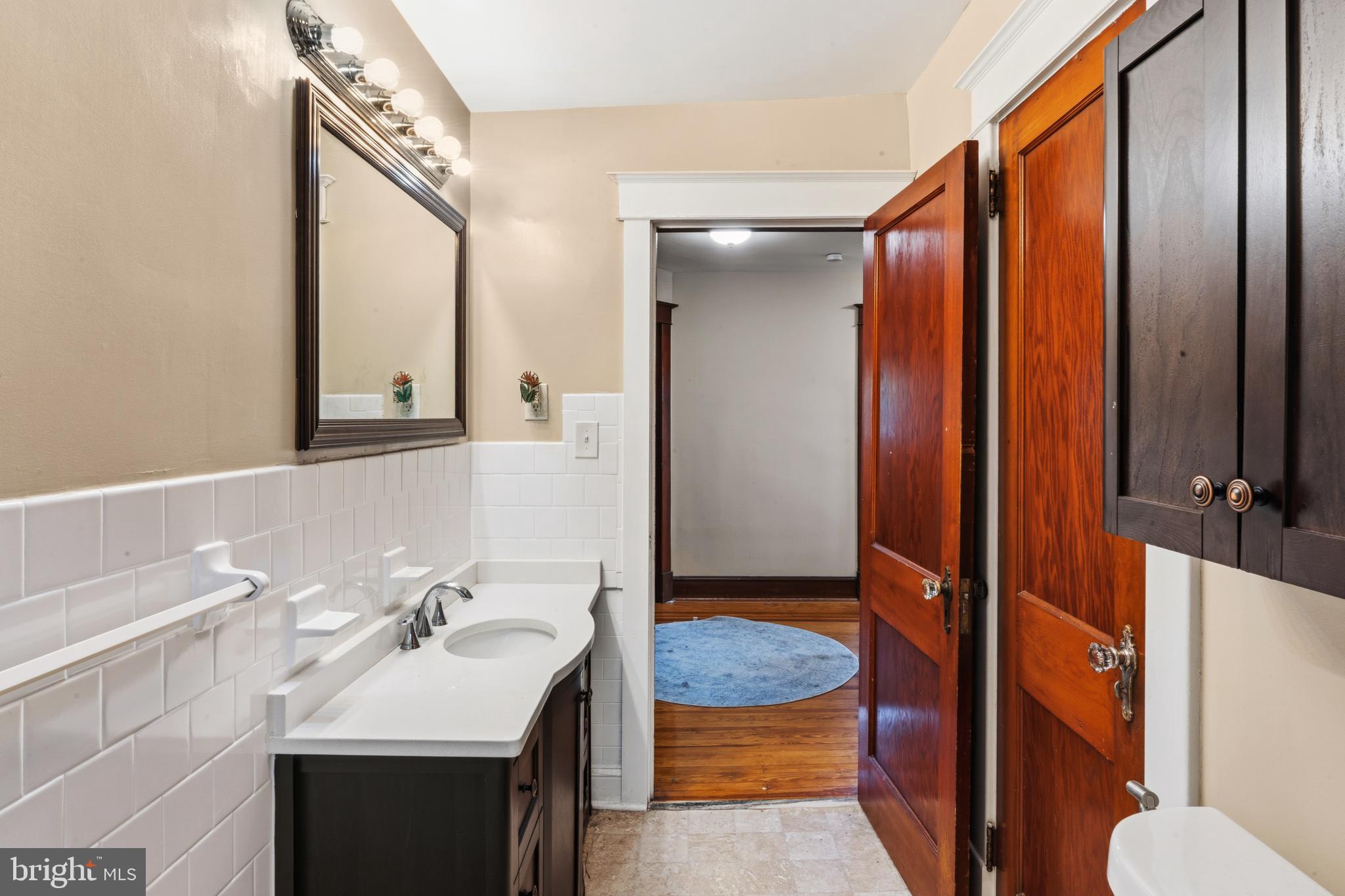 28733 Ridge Road Mount Airy, MD 21771 - Photo 52 of 97 Bathroom 3 - Upstairs