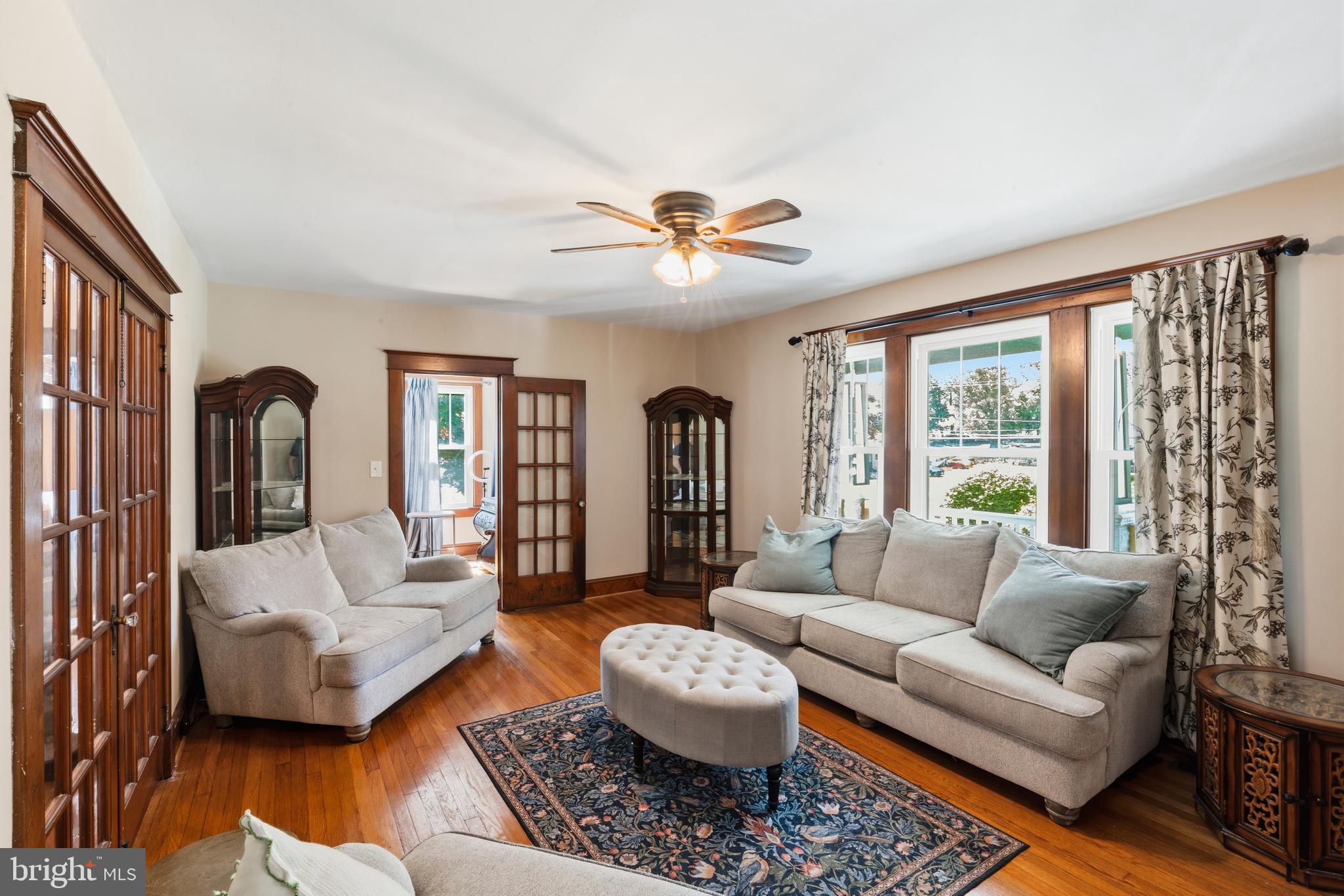 28733 Ridge Road Mount Airy, MD 21771 - Photo 7 of 97 Living Room
