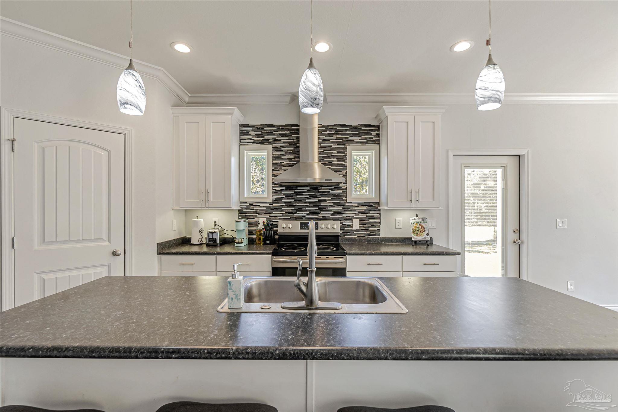 8301 Whiting Field Circle Milton, FL 32570 - Photo 14 of 45