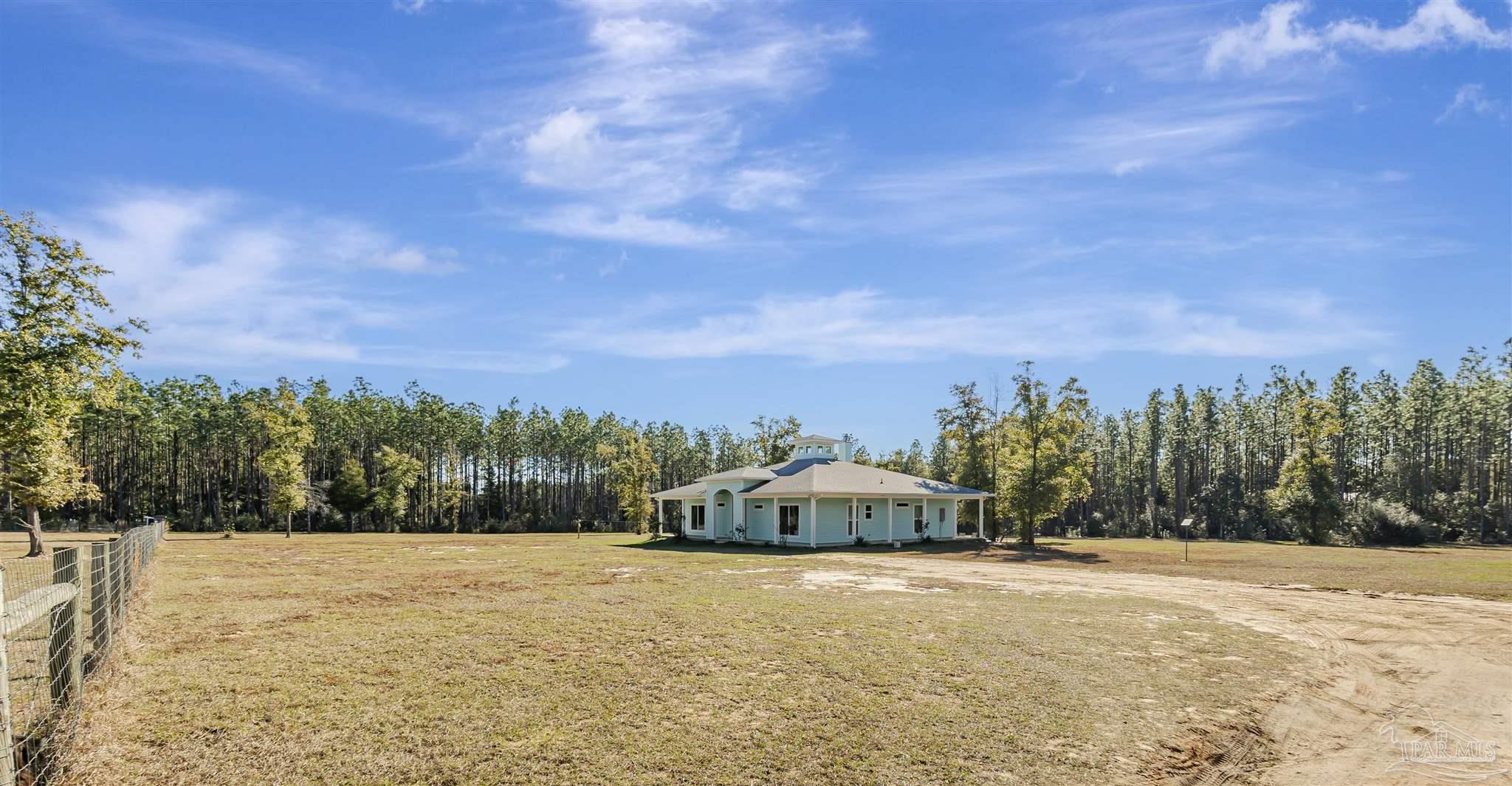 8301 Whiting Field Circle Milton, FL 32570 - Photo 4 of 45