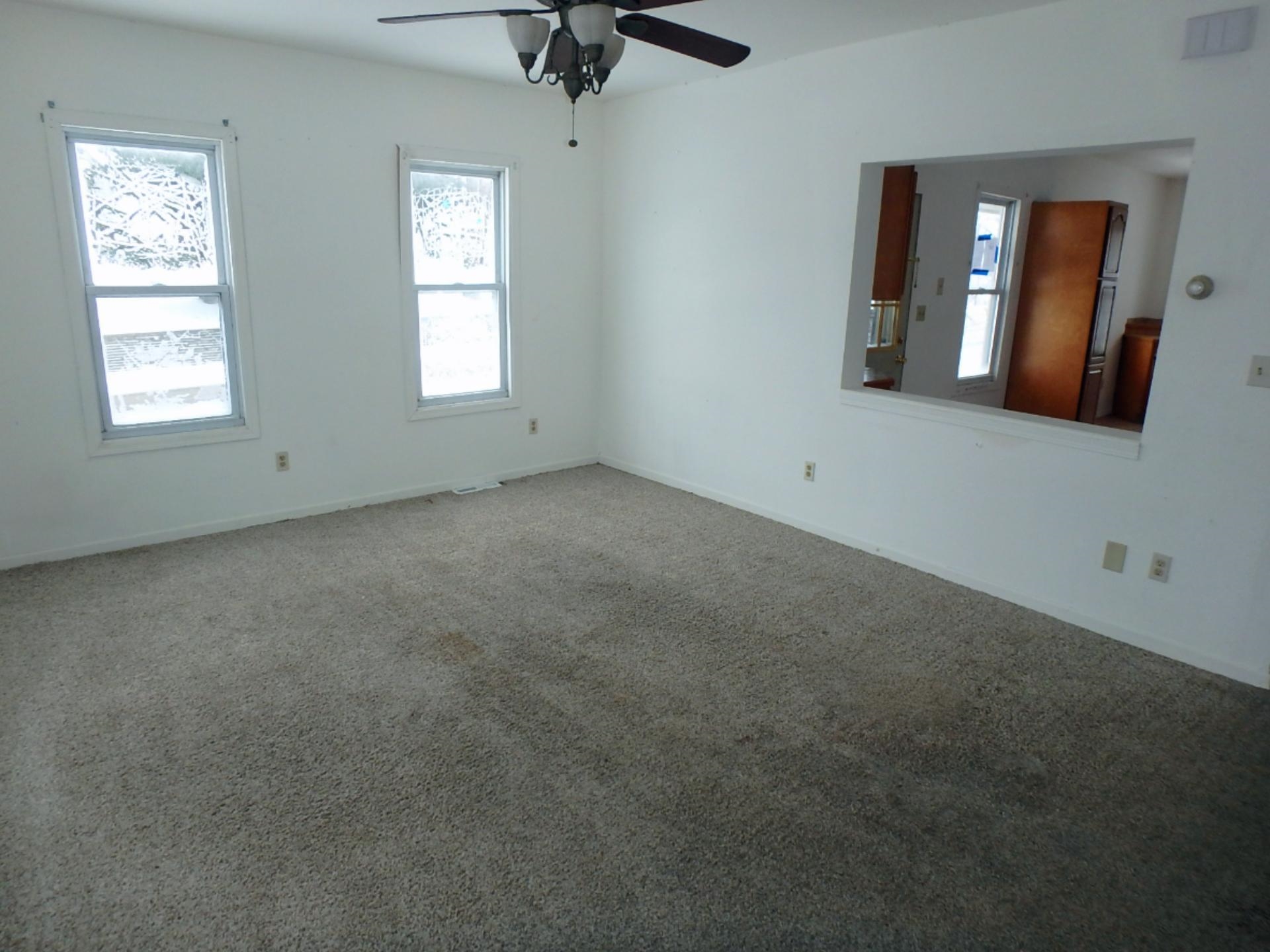 242 South Main Street Clintonville, WI 54929 - Photo 5 of 14