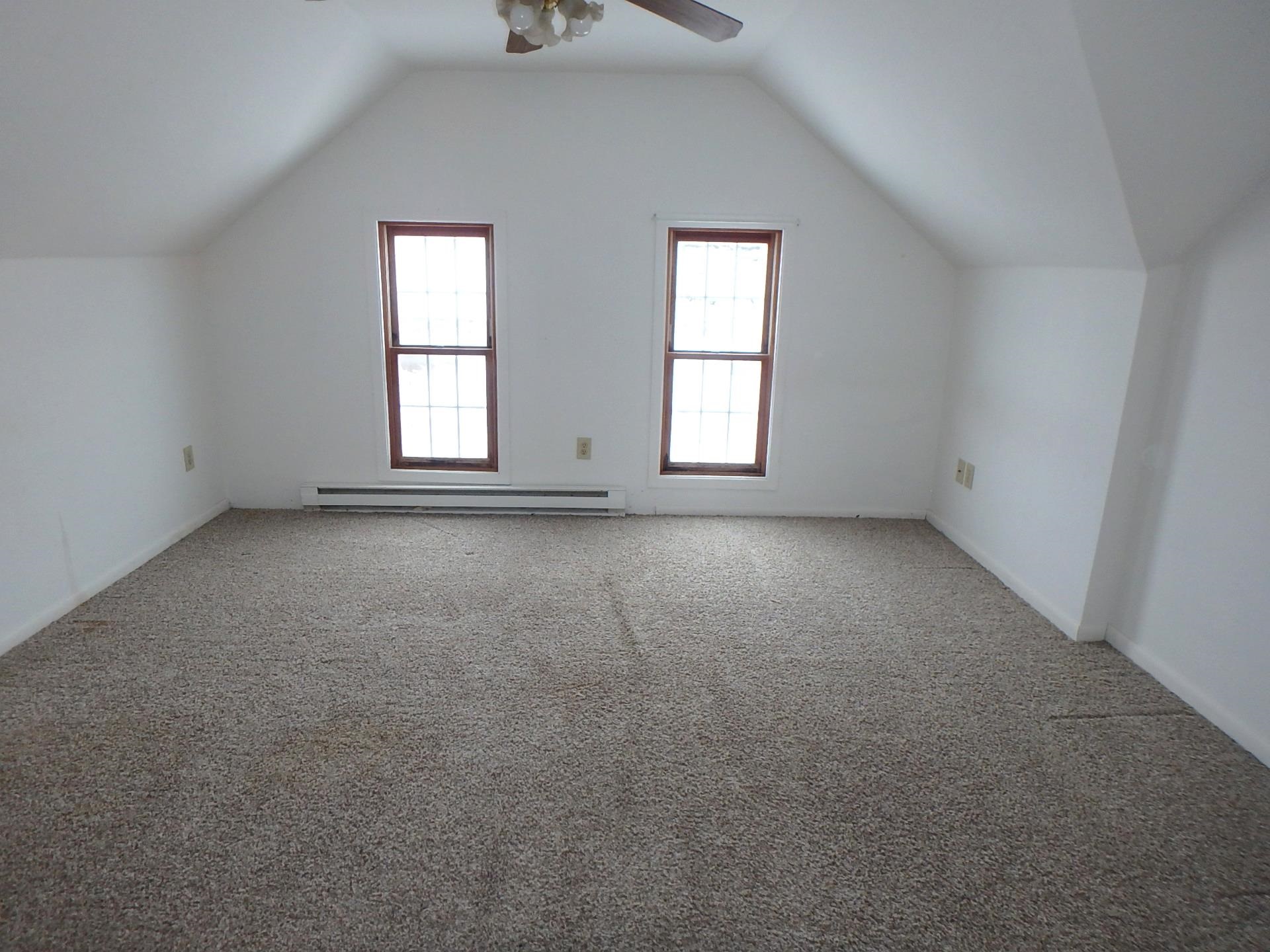 242 South Main Street Clintonville, WI 54929 - Photo 9 of 14