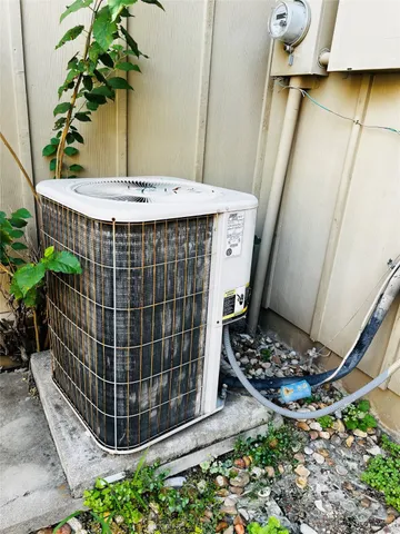 $140,000 | 6128 Dryad Drive, Houston, TX 77035