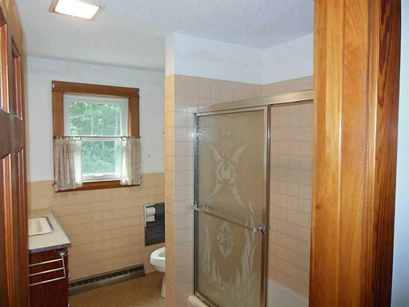 63 Metcalf Road Winthrop, ME 04364 - Photo 23 of 35 Bathroom.