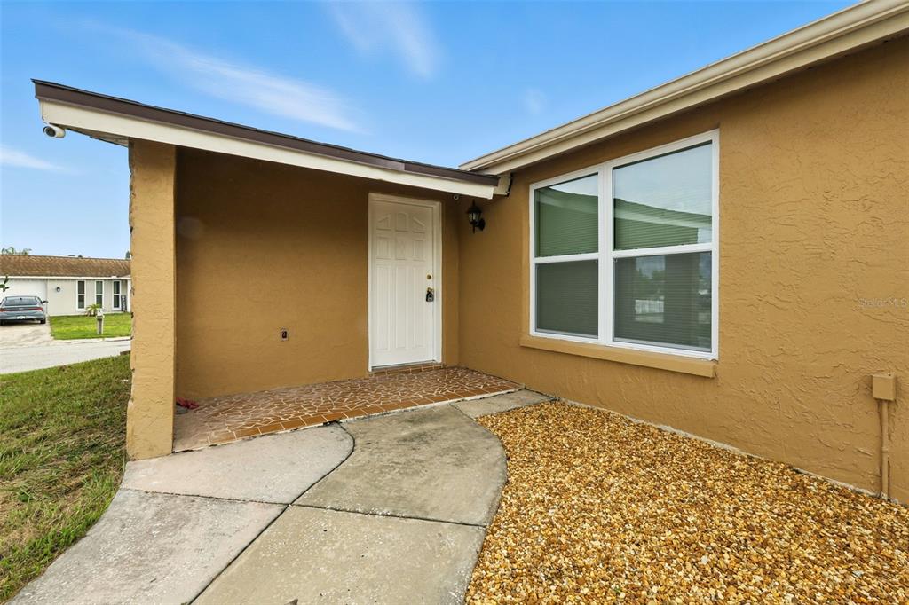 9239 Palm Avenue Port Richey, FL 34668 - Photo 2 of 30
