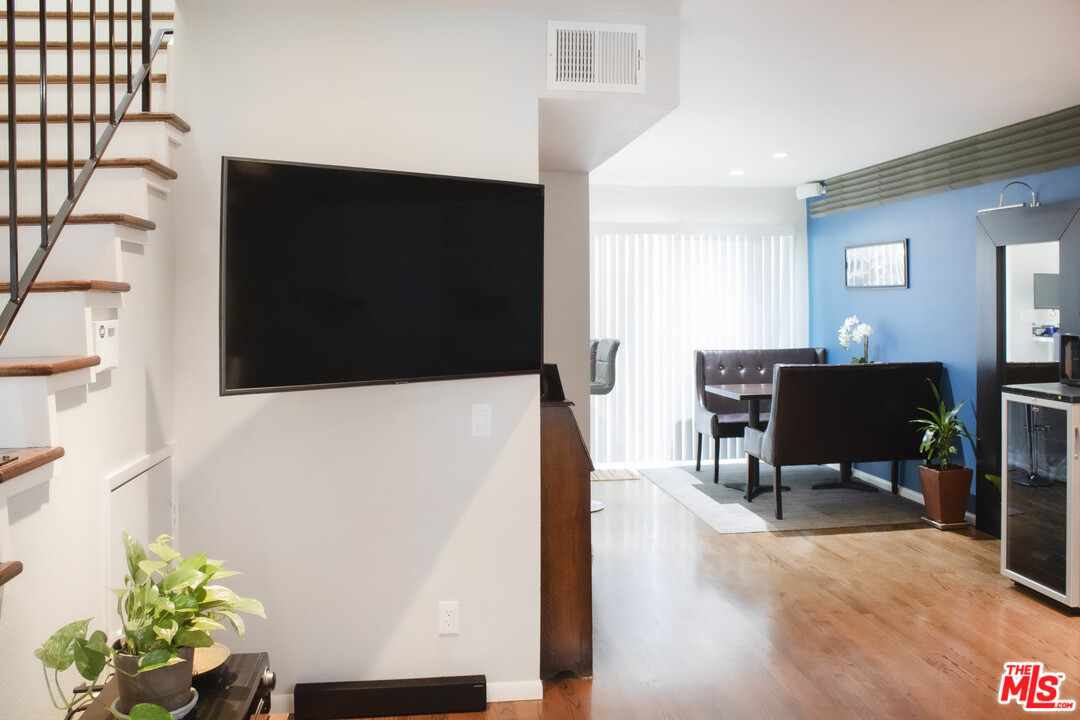 1831 Brigden Road, Unit 2 Pasadena, CA 91104 - Photo 13 of 31 Gallery Image 13