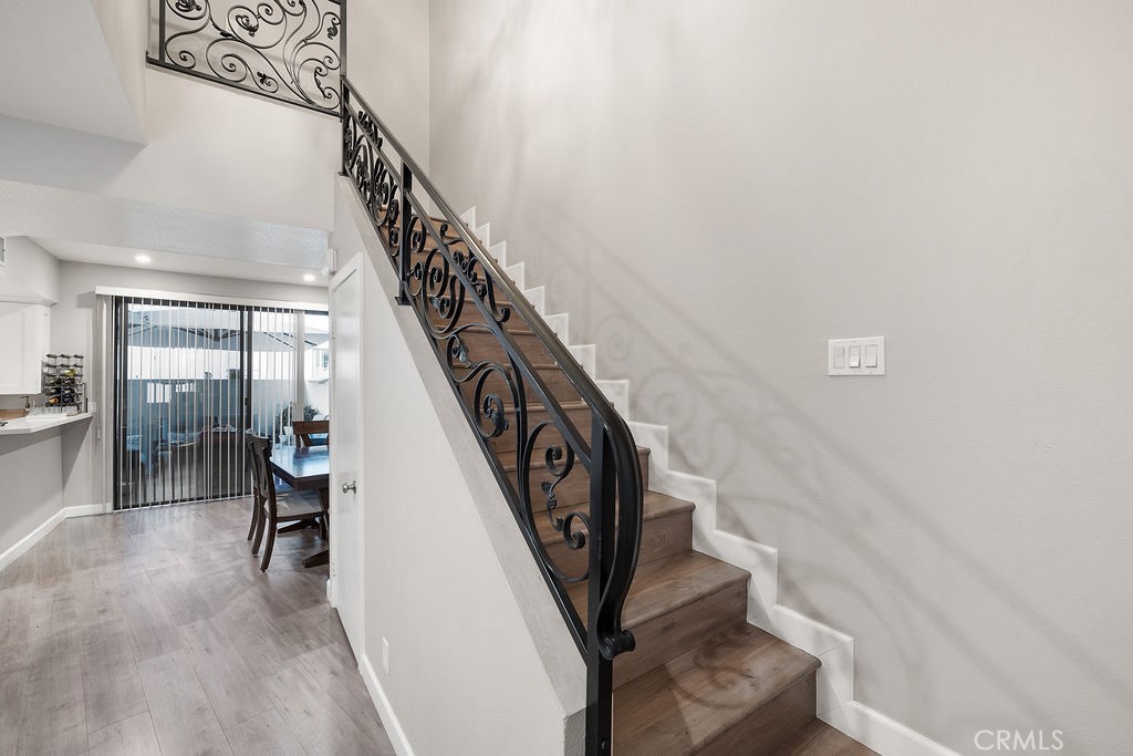 1340 Glenwood Road, Unit 8 Glendale, CA 91201 - Photo 10 of 20 a view of entryway and hall