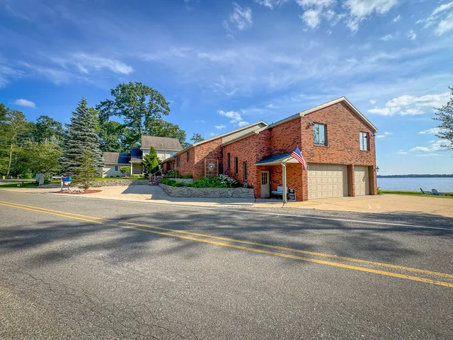 $1,200,000 | 815 East Lake Mitchell Drive, Cadillac, MI 49601