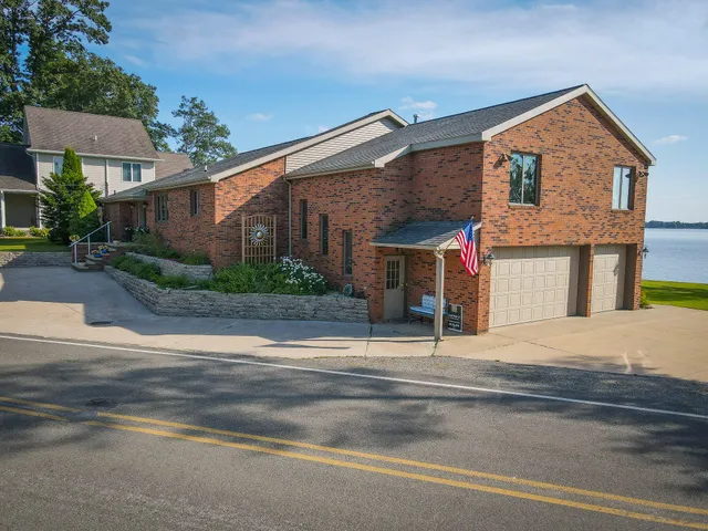 $1,200,000 | 815 East Lake Mitchell Drive, Cadillac, MI 49601