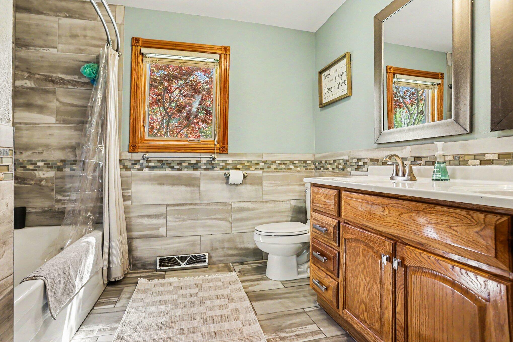 24219 Findley Road Sturgis, MI 49091 - Photo 12 of 28 015_file_8561