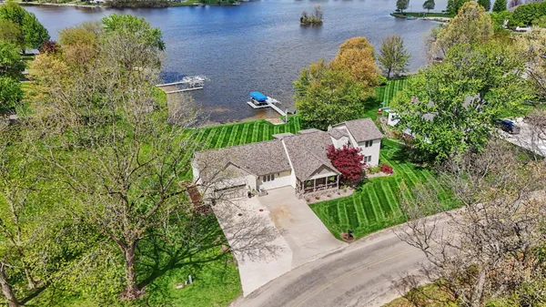 $874,900 | 24219 Findley Road, Sturgis, MI 49091