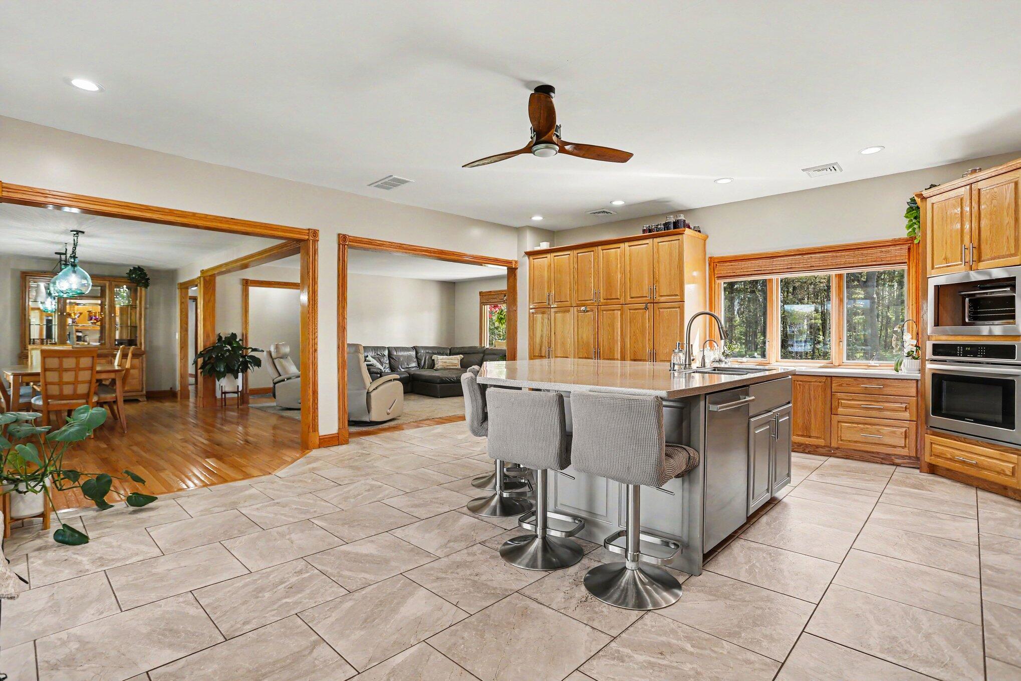 24219 Findley Road Sturgis, MI 49091 - Photo 6 of 28 007_file_2052