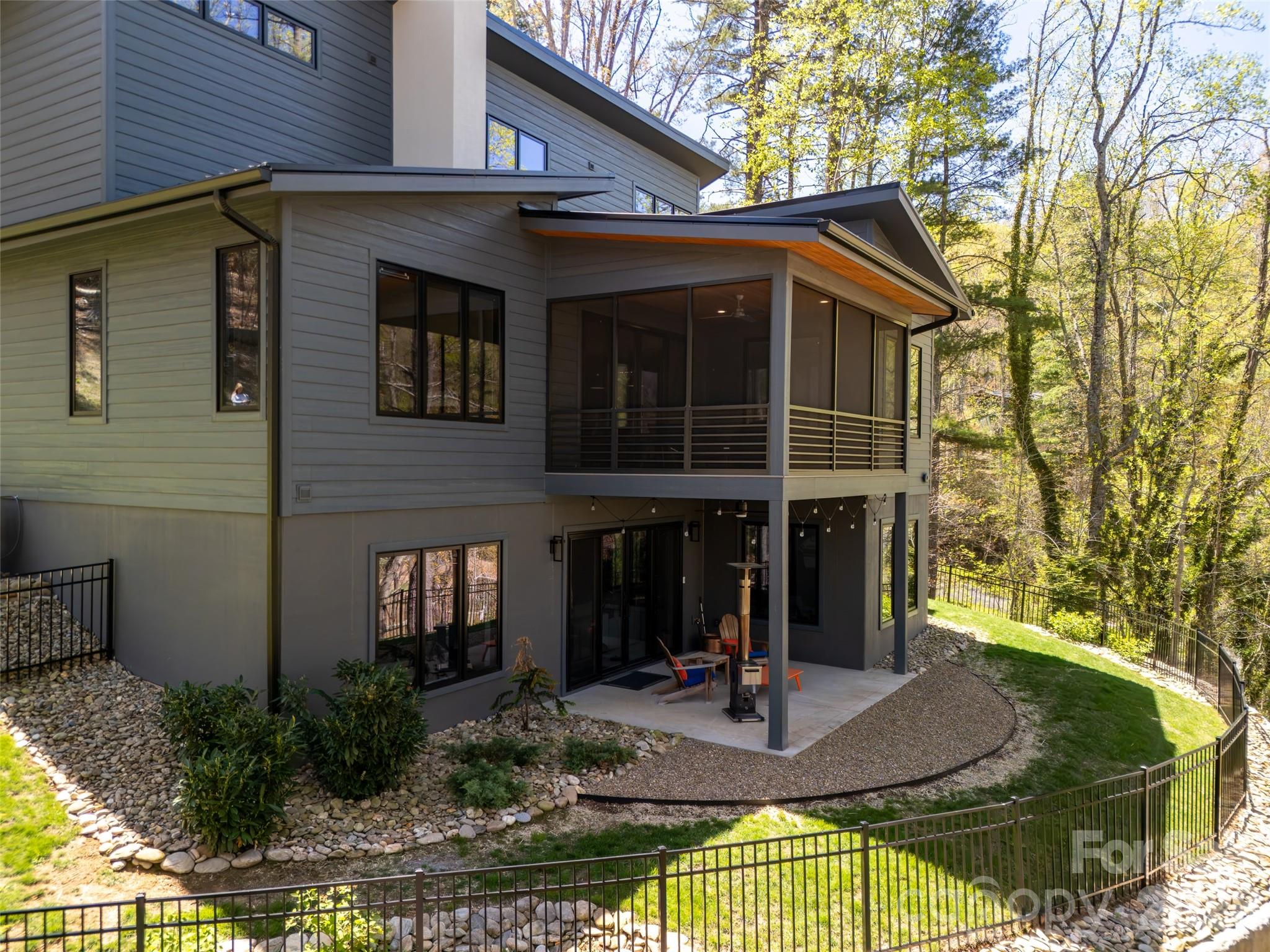 42 Spring Cove Road Asheville, NC 28804 - Photo 8 of 47