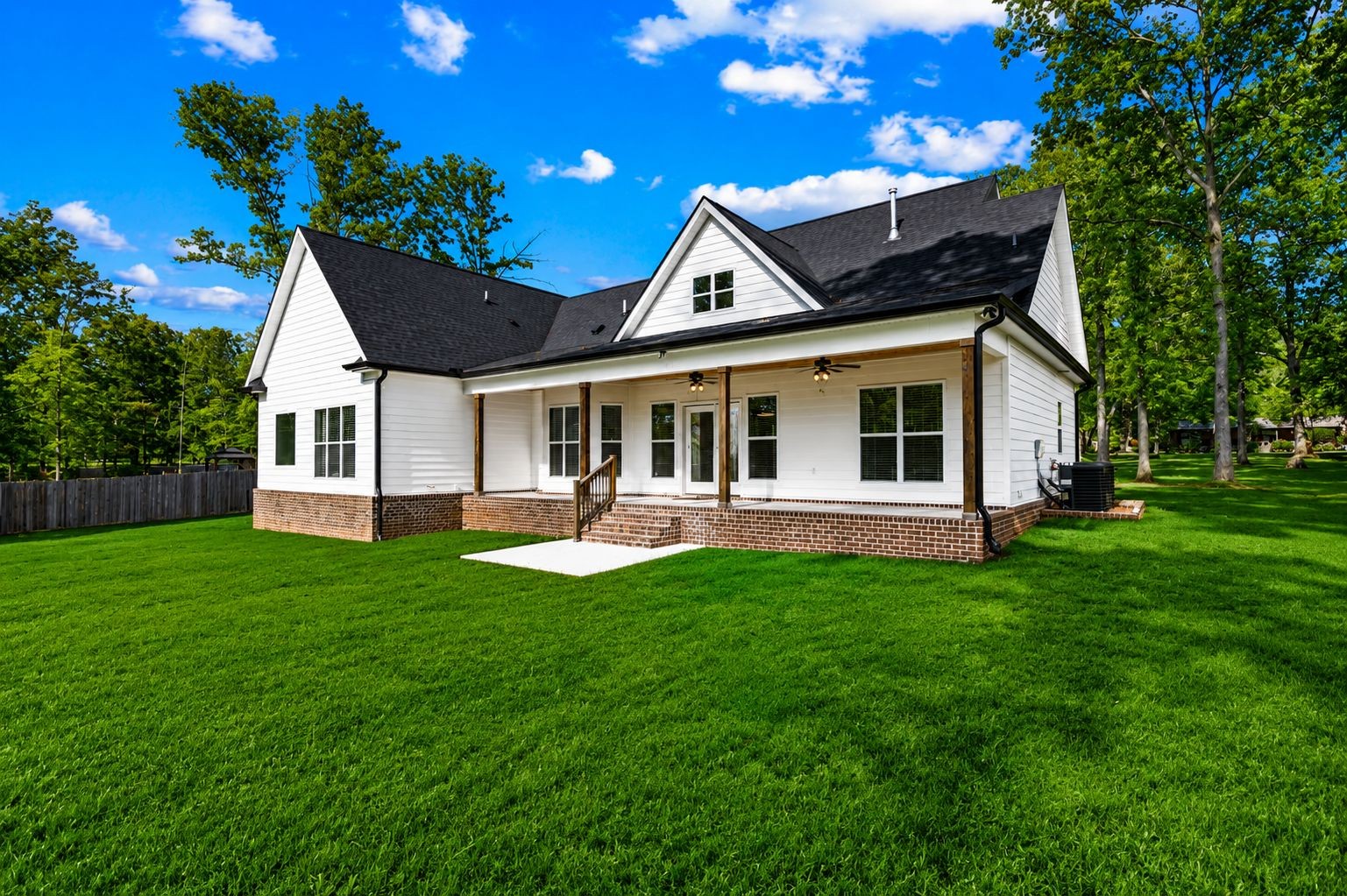 855 Greenwood Road Tullahoma, TN 37388 - Photo 4 of 59