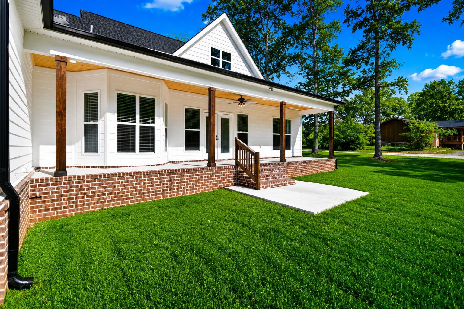855 Greenwood Road Tullahoma, TN 37388 - Photo 6 of 59