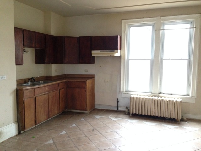 554 Spring Street Aurora, IL 60505 - Photo 2 of 12