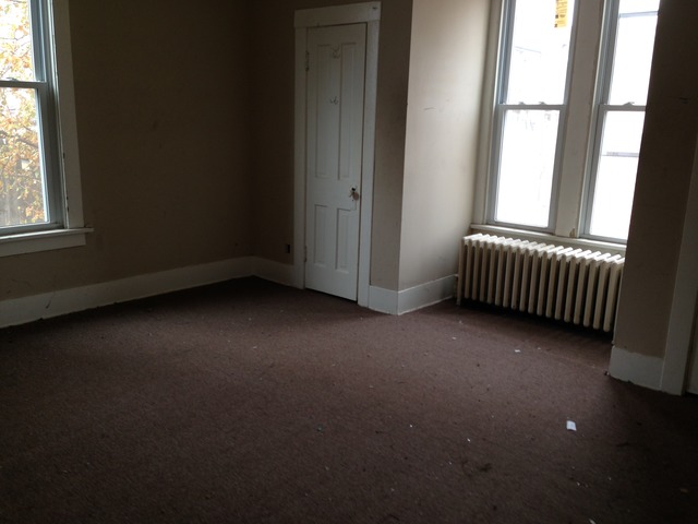 554 Spring Street Aurora, IL 60505 - Photo 3 of 12