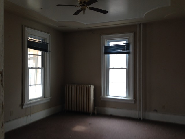 554 Spring Street Aurora, IL 60505 - Photo 7 of 12