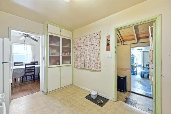 a view of livingroom with furniture and windows