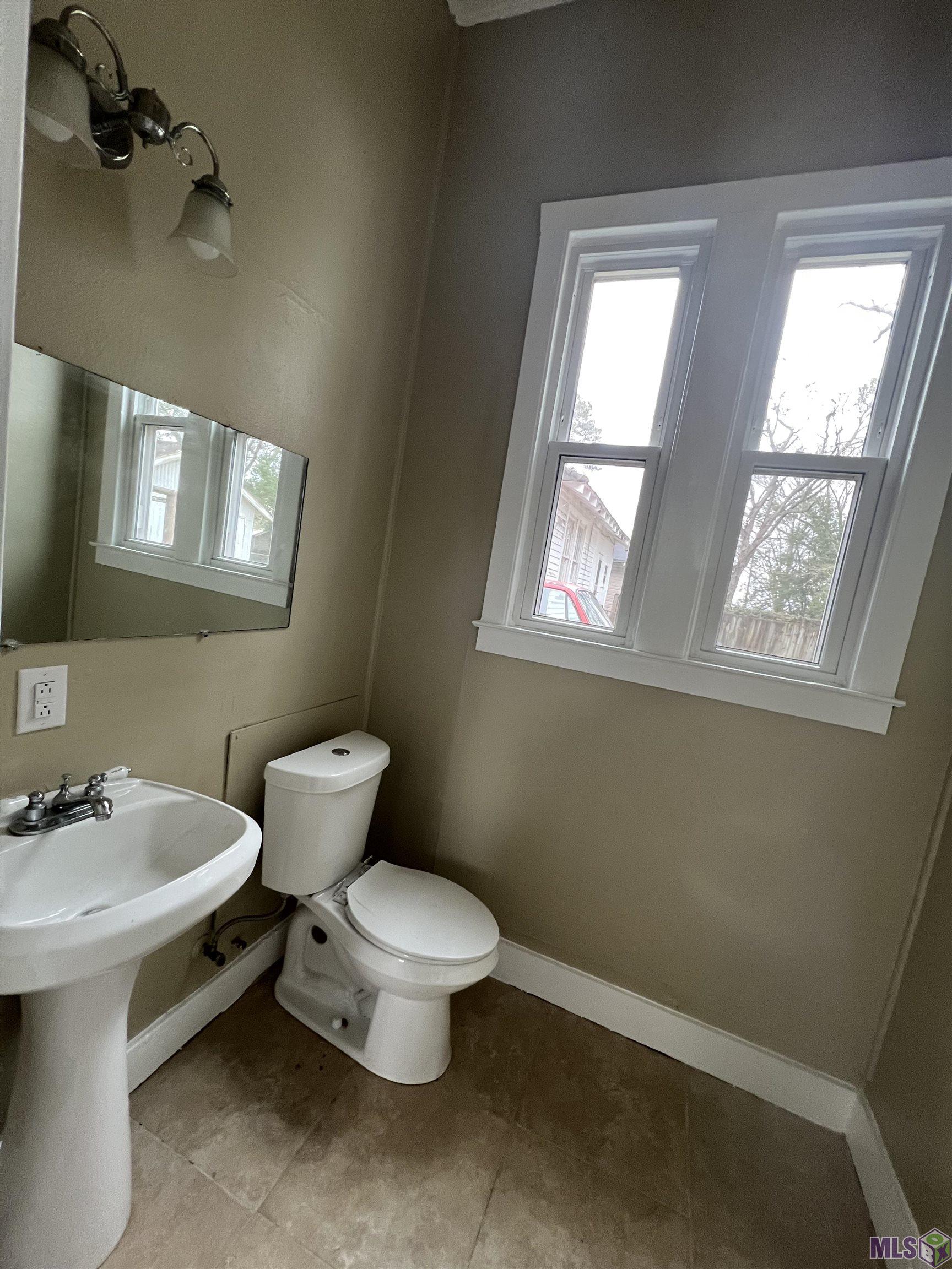 332 Gebelin Street, Unit 332 Baton Rouge, LA 70802 - Photo 8 of 9