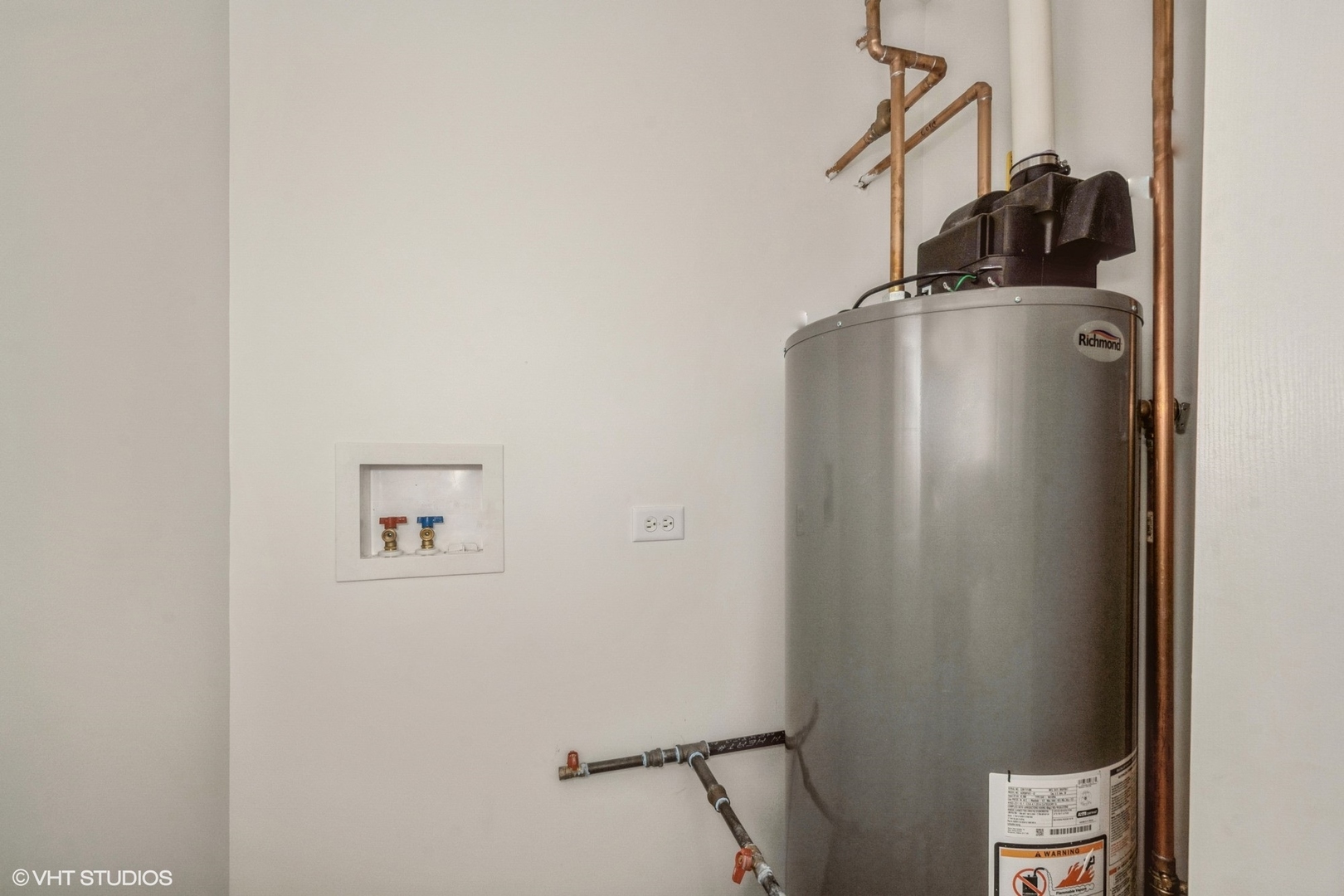 5029 West Washington Boulevard, Unit 1E Chicago, IL 60644 - Photo 18 of 26 a view of storage and utility room with a door