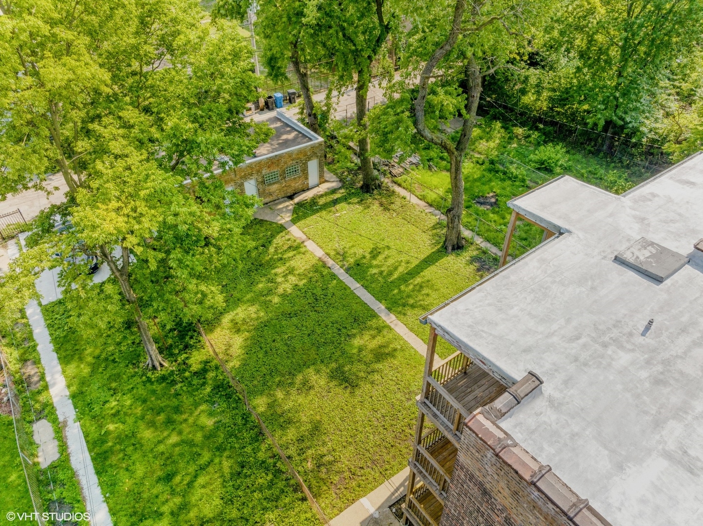 5029 West Washington Boulevard, Unit 1E Chicago, IL 60644 - Photo 25 of 26 a view of an outdoor space