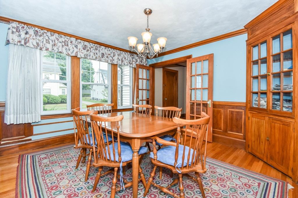 36 Whittier Road Medford, MA 02155 - Photo 8 of 26