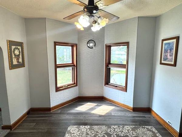 $118,500 | 401 South Main Street, Badger, MN 56714