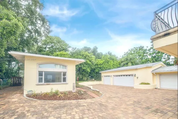 $1,775,000 | 1613 Indian River Drive, Cocoa, FL 32922