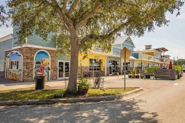 $1,775,000 | 1613 Indian River Drive, Cocoa, FL 32922