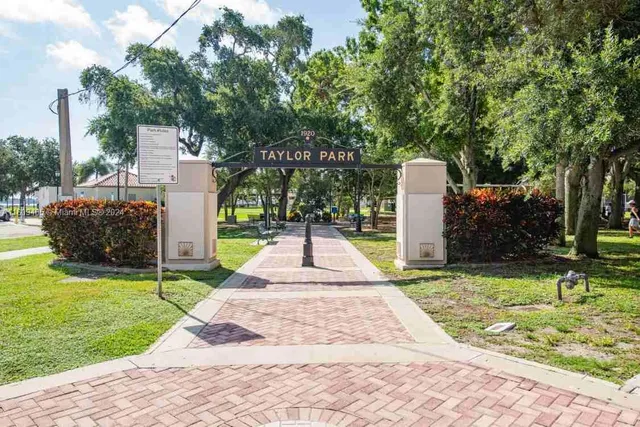 $1,775,000 | 1613 Indian River Drive, Cocoa, FL 32922