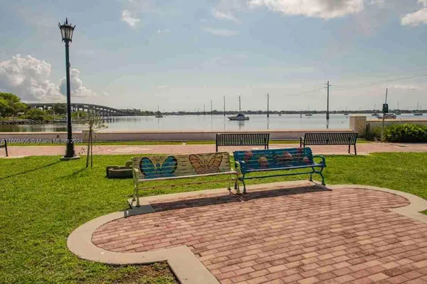 $1,775,000 | 1613 Indian River Drive, Cocoa, FL 32922