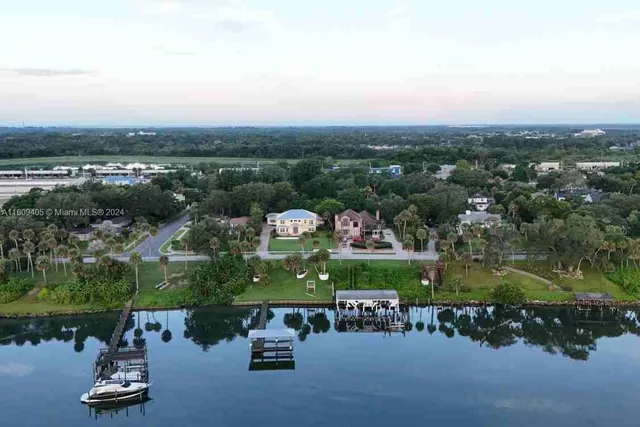 $1,775,000 | 1613 Indian River Drive, Cocoa, FL 32922